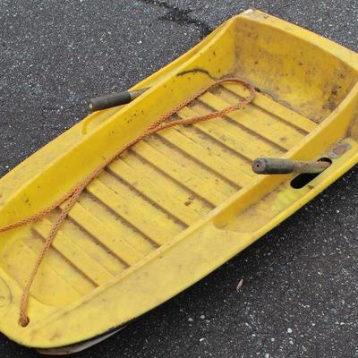 PLASTIC EARLY YELLOW SLED