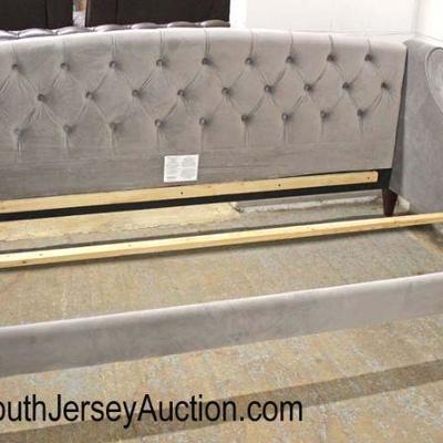  Light Grey Velour Day Bed

Located Inside â€“ Auction Estimate $50-$100 