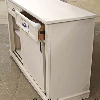  NEW 2 Sliding Door 2 Drawer Shabby Chic Buffet

Auction Estimate $200-$400 – Located Inside 