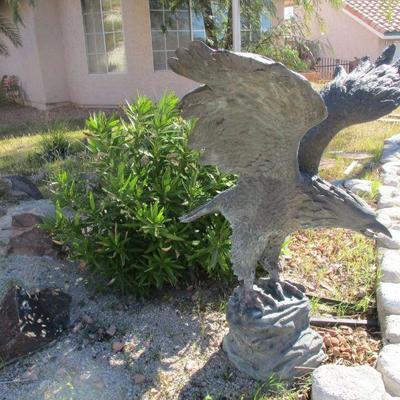 Large Iron Eagle, great yard art