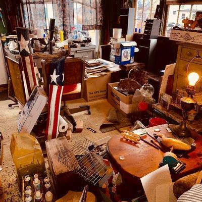 Estate sale photo
