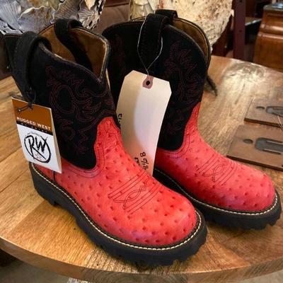 Ariat Ladies boots 8 1/2 B 