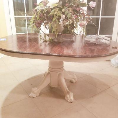 Claw Foot Dinning Table