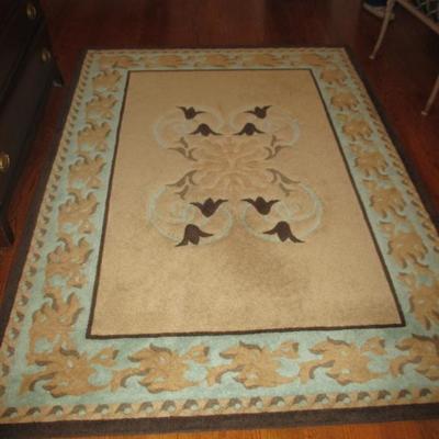 Many Silk & Wool Rugs To Choose From 