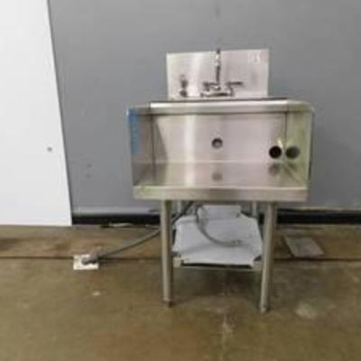 Omniteam Under Bar Sink wSpeed Rail