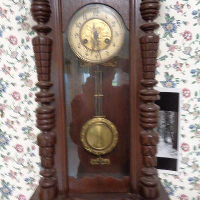 ANTIQUE CLOCK