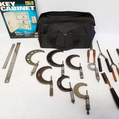 7606: Tools Bag, Key Cabinet, C-Clamps and more
Tools Bag, Key Cabinet, C-Clamps and more