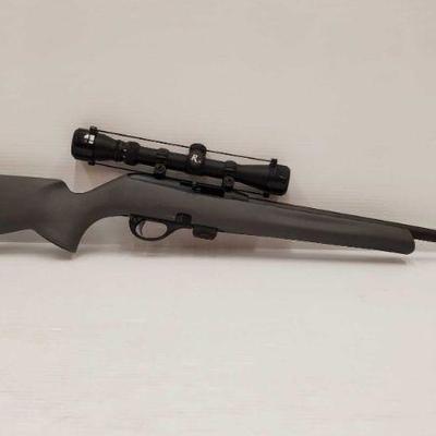 725: Remington 597 .22lr Semi-Auto Rifle with Scope
Serial number: C2731920 Barrel length: 20