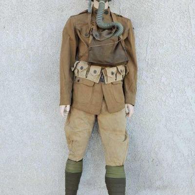 7013: U.S Gas Mask Army Military Uniform with Mannequin
Measures approximately 5'8"