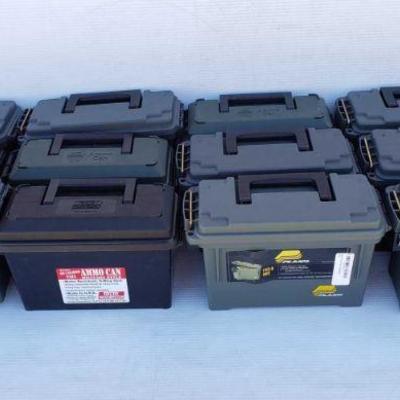 2550: 12 Empty Ammo Cans
12 Empty Ammo Cans Measures Approx 3.4" (L) Ã— 8.9"(W)Ã—6.1(H)