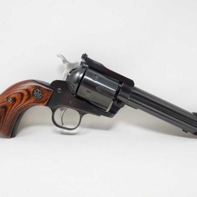 Ruger Super Blackhawk .44mag Revolver with Case
Serial Number:88-76125
Barrel Length: 5.5