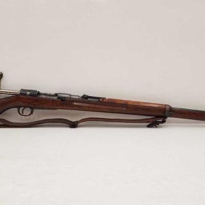 745: Arisaka Type 38 6.5mm Bolt Action Rifle
Serial Number: 1855826 Barrel length: 32