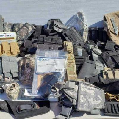 2564: Magazines Pouches
Magazines Pouches