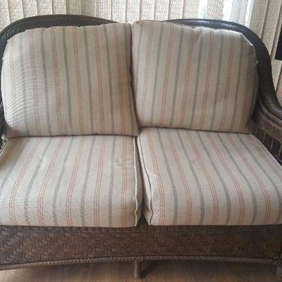 Very nice outdoor wicker sofa, table and chair