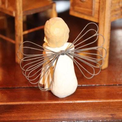 Willow Tree sitter 3 1/4" $8