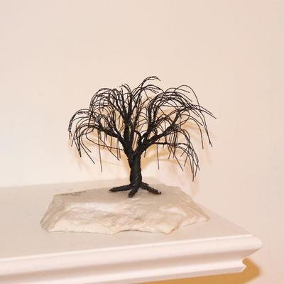 Metal tree $5 