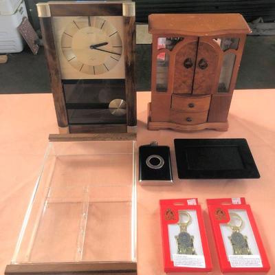 DCK039 Seiko Quartz Pendulum Clock, Mini Hutch, Amulets and More