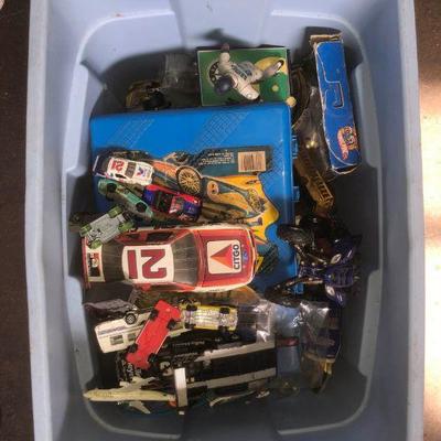 DCK024 Toy Cars Mystery Lot
