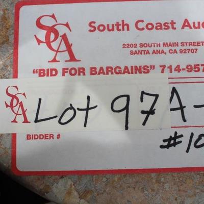 A4	#1001 Pair of Marble Pdedstals                                                                 Dims=38/14 Round