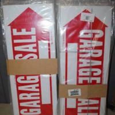 10 Corrugated Garage Sale Signs and Stakes 9.5 x 24