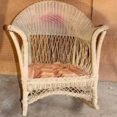 AntiqueVintage Wicker Rocking Chair