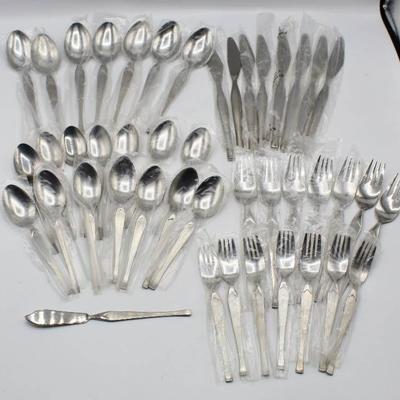 44 pc Stainless Silverware Maribo by Stanley Roberts