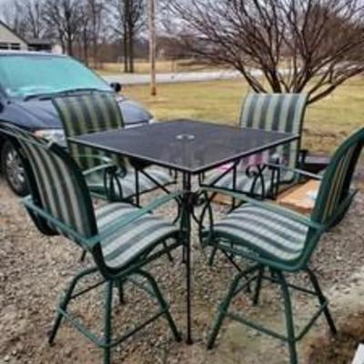 Bar Height Wrought Iron Table with 4 Chairs