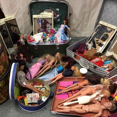 Barbie Dolls, Cases, Clothes, Accessories