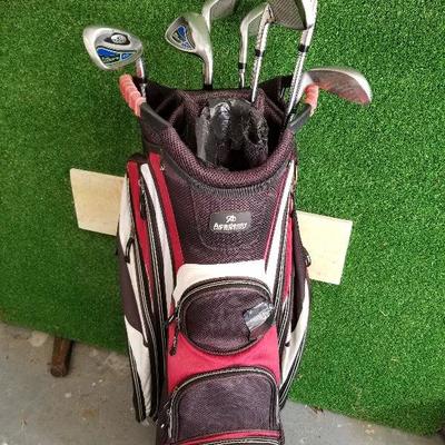 Lot # 241 - $30 Seven Golf Clubs (Carry bag is very used) 