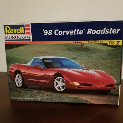 Lot # 177 - $12 '98 Corvette Roadster Revell Monogram 
