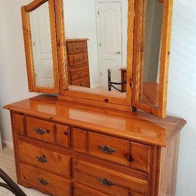 Lot # 121 - $125 Wood Dresser 