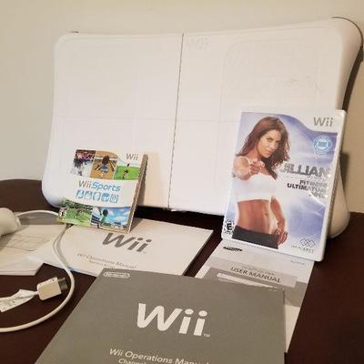 Lot # 195 - $20 Wii Sports Manuals included  