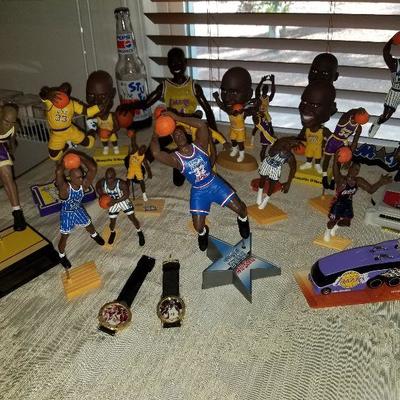 Lot # 173 - $100 Shaquille O'Neal "Shaq" Collectible Figurines & 2 Watch 