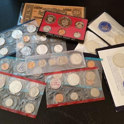 Lot # 124 - $125 Coin Collection Confederate Bills are copies  