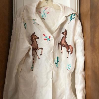 Silk screen horse shirt 