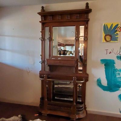 7310: Wooden Wall Tree with Mirrors
Measures approx 13"x42"x86"