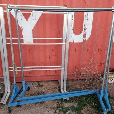 4302: 4 Metal Racks
Measures approximately 67" x 62" x 23" and 69" x 48" x 30"