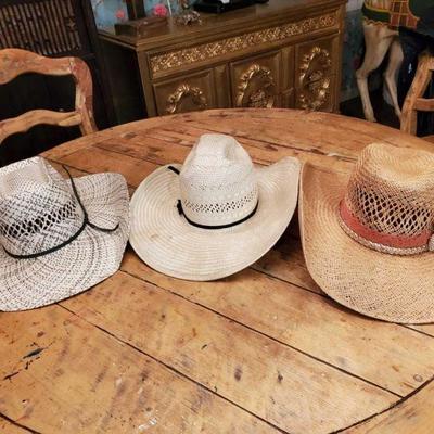6012: 3 straw hats
3 Straw Cowboy Hats