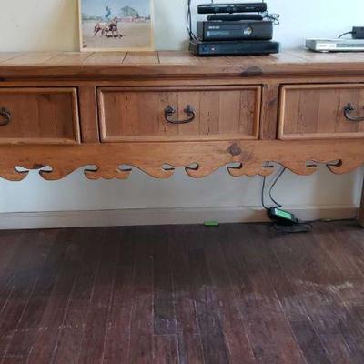 7002: Wooden Buffet Table with 3 Drawers
Measures approx 80" x 23" x 33"