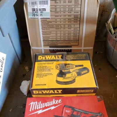 4218: New DeWalt Orbit Sander, Milwaukee Multi-Tool, and Murray Circuit Breaker
New DeWalt Orbit Sander, Milwaukee Multi-Tool, and Murray...