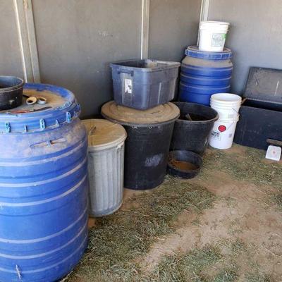 3515: Barrels, Buckets, Metal Storage Box, and Trash Cans
Metal storage box measures 18