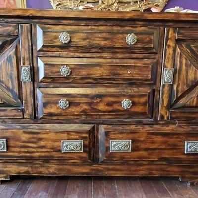 9001: Large Dresser
Measures approx 19"x68"x41"