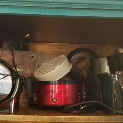 Kitchen Appliances Items Include Oster Waffle Maker, Retro Series Popcorn Maker, Waring Commercial Juice Extractor, Old Fashioned Ice...