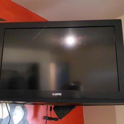 Sanyo 32" Tv Comes With Tv mount
Sanyo 32" Tv Comes With Tv mount