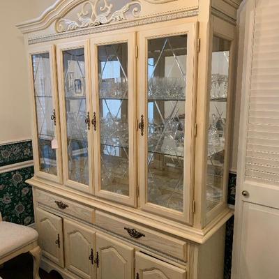 French provincial hutch 