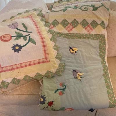 quilt with matching shams
