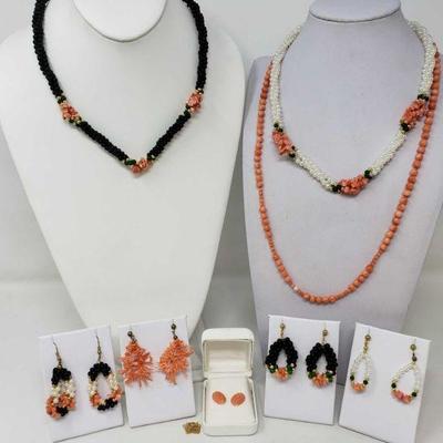 3 Coral Necklaces and 5 Pairs of Earrings
3 Coral Necklaces and 5 Pairs of Earrings