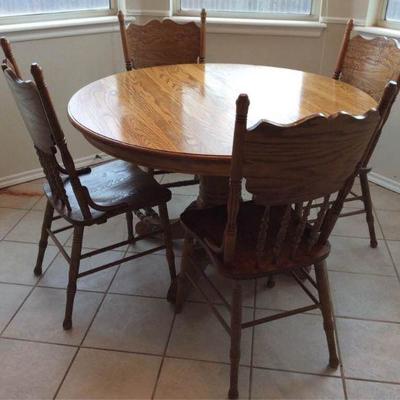 Oak Dining Table and Four Chairs