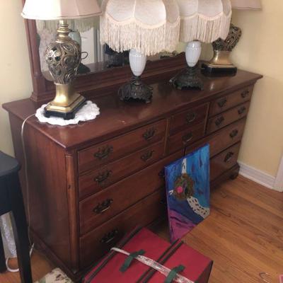 Ladies dresser with mirror, Pair table lamps (Fringed lamps NFS)