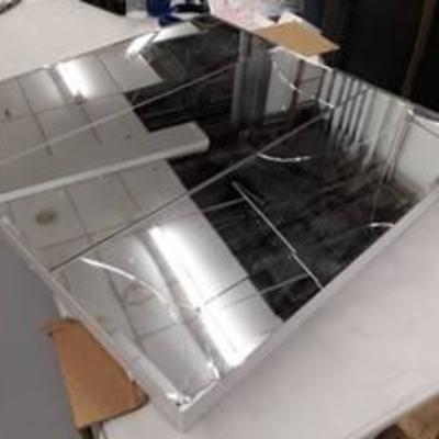 Glacier Bay 30-inch beveled triview frameless surface mount medicine cabinet GLASS CRACKED